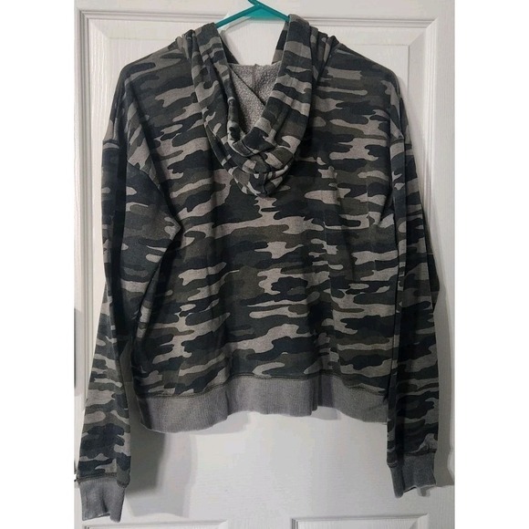 LUCKY BRAND Women's SWEATSHIRT LONG SLEEVE HOODIE GREEN CAMOUFLAGE SZ LARGE - Picture 3 of 3